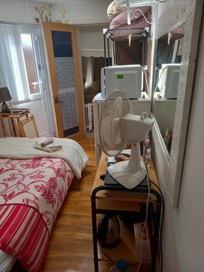 Larchmont Stay Side En Suite With Small Double Bed Лестер Екстер'єр фото